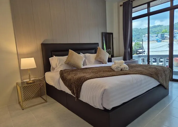 4 Bedroom Lucky House Patong