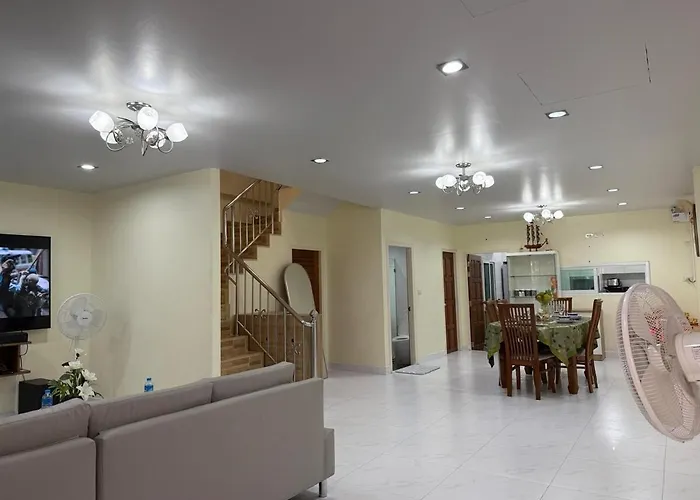 Family House Patong - Homestay